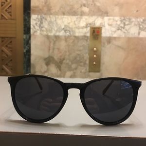 100%Authentic (I love)Polorized UV with Protection